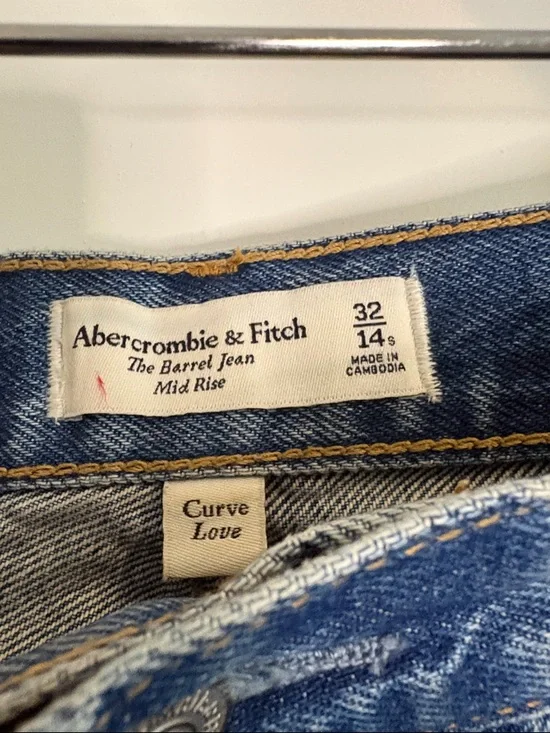 Abercrombie and Fitch The Barrel Jean Mid Rise Curve Love Size 32/14 S - Picture 4 of 11